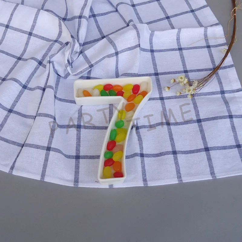

Number 7 Shape Ceramic Dish for Party Serving