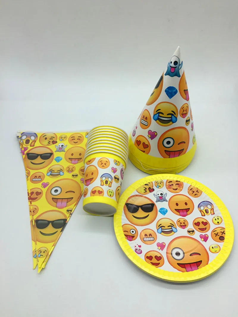 80pcs  много Симпатичные Emoji тема вечерние скатерти дети День рождения поставки