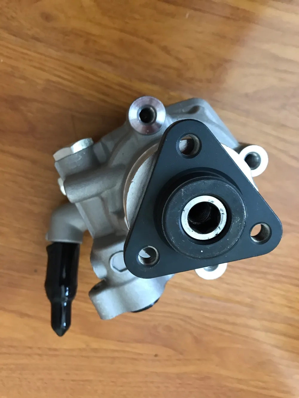 Hydraulic Power Steering Pump For VW Amarok 2.0 TSI BITDI 7E0422154E