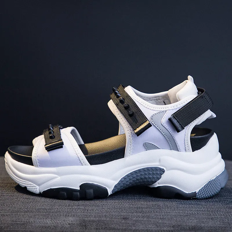 Сандалии 2019 женские летние основной заклепка декоративные толстым дном