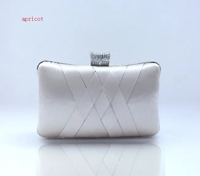 Бордовая китайская женская атласная сумочка Стразы ручная вечерние ринка