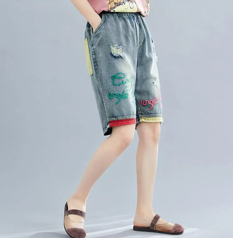 Мешковатые потертые вышитые женские джинсы на лето 2019 | Женская одежда