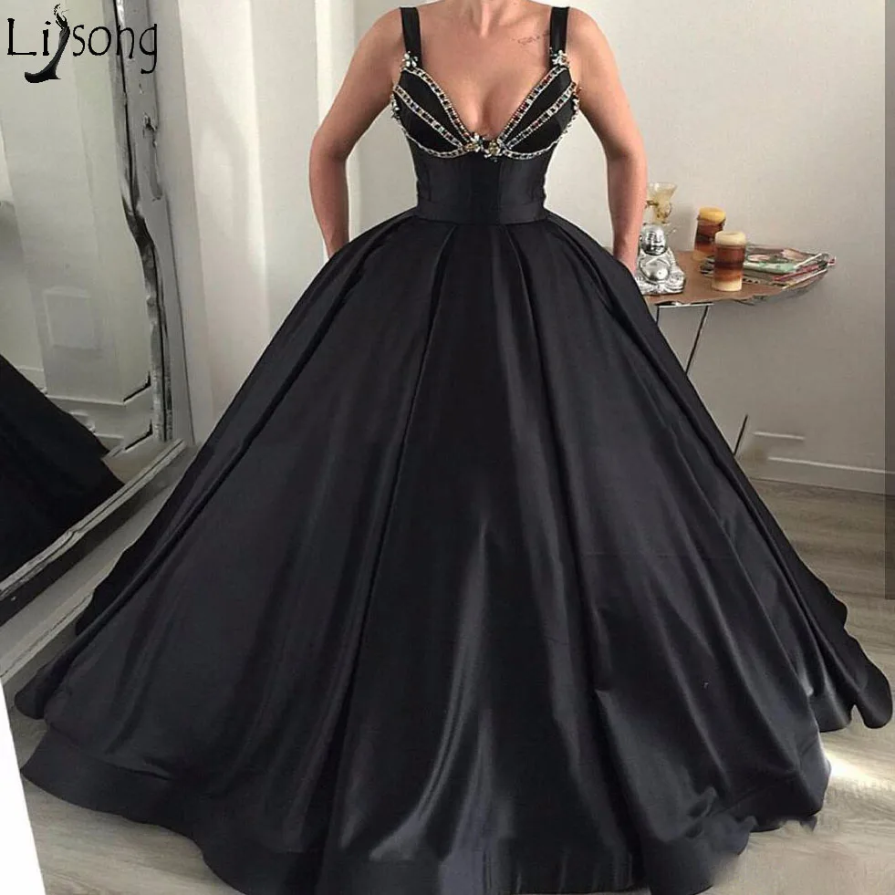 

New Design Black Ball Gown Prom Dress Spaghetti Strap Rhinestone Ruched Evening Formal Dress Floor Length Satin Robe de soiree