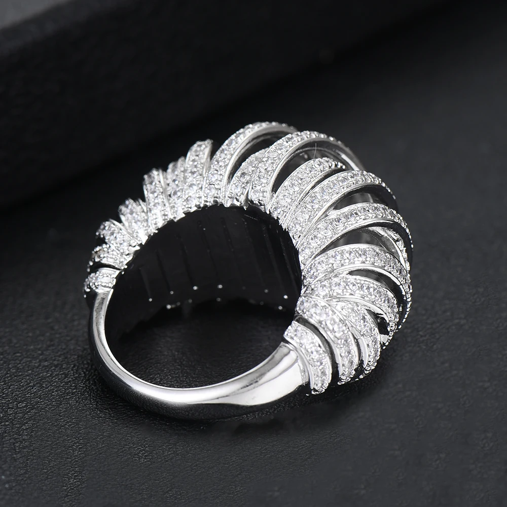 Женское кольцо GODKI Золотое с фианитом и перекрестными линиями для свадьбы или