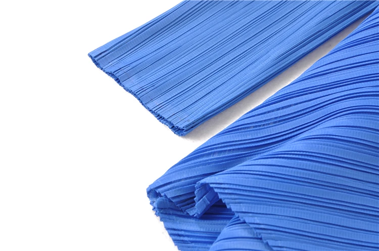 Женская футболка Changpleat Однотонная с о-вырезом и рукавом 3/4 плиссированная 2019 |