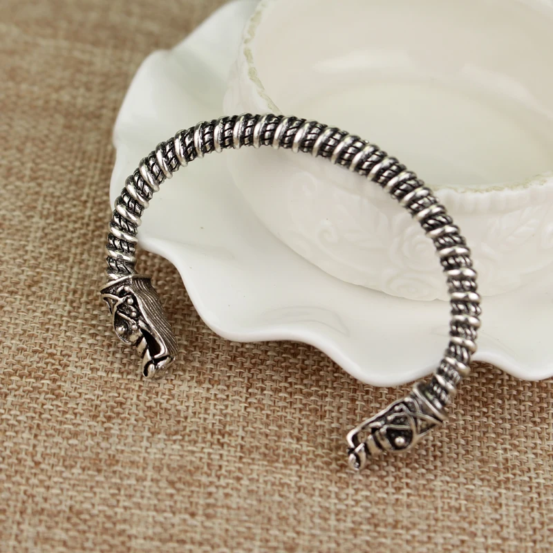 Новый дизайн браслет двуглавый волк Фенрир знак викингов ювелирный мужской для
