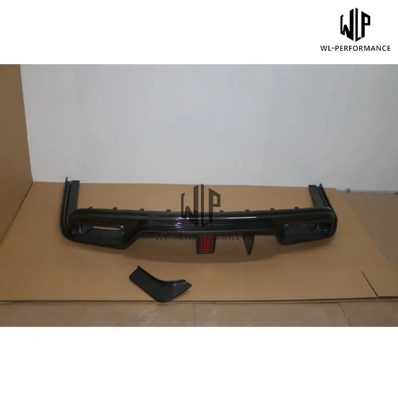 Задний диффузор для губ W207 из углеродного волокна с подсветкой Стайлинг