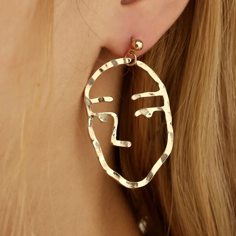 Женские серьги абстрактные золотого серебряного цвета с полукруглой подвеской |