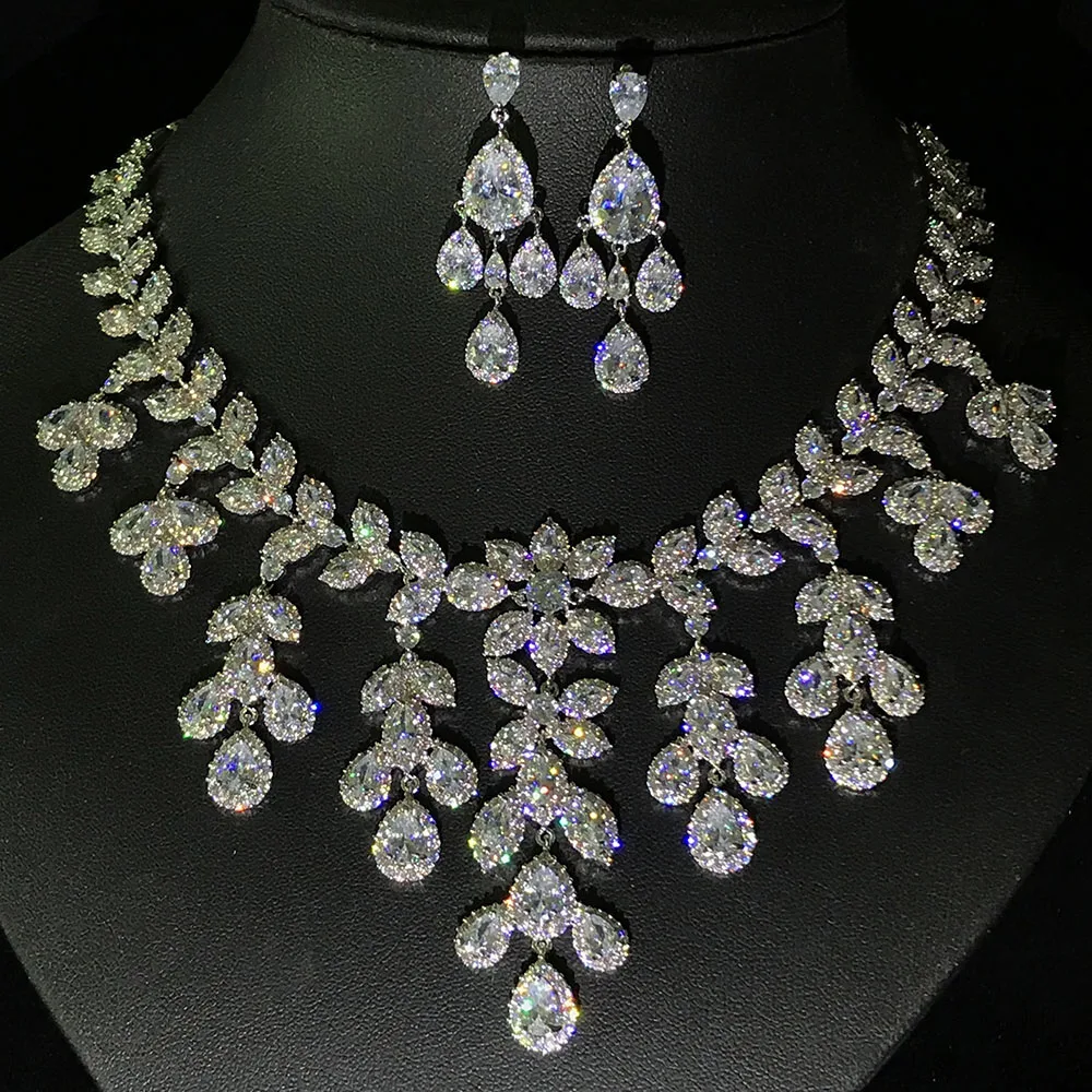 Комплект из колье и серёг гвоздиков с фианитом|jewelry sets|bridal setcrystal earrings necklace |