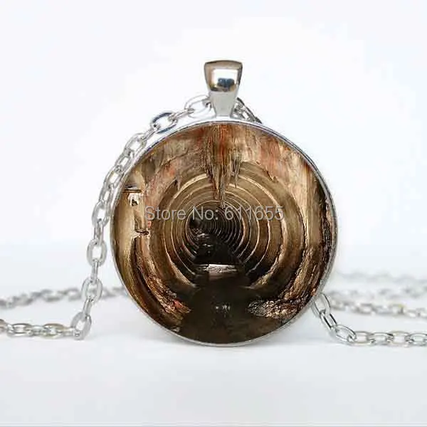 Ожерелье с подвеской из американского фильма газета 2017 стальная или бронзовая