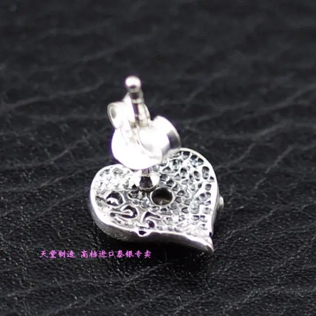 

925 sterling silver white Zircon love Thai silver earrings 1 Pair