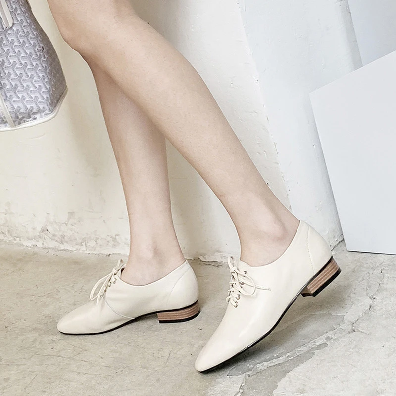 

ISNOM Genuine Leather Pumps Women Square Toe Footwear Cross Tied Shoes Female Fashion Low Heels Shoes Woman Spring 2019 New