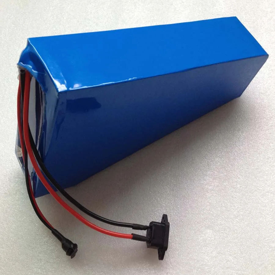 48V 1200W 20AH батарея для электрического велосипеда треугольная с сумкой 30A BMS 54 6 V 2A