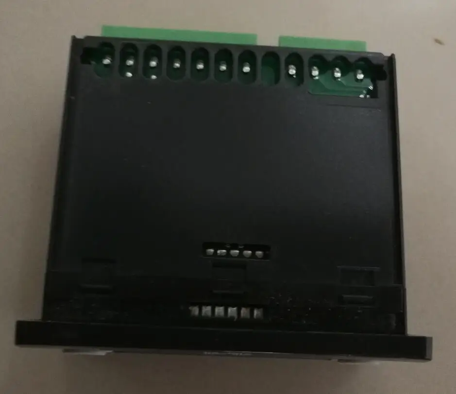 Электронный контроллер ELIWELL Тип EWPlus 974 монтажные измерения 71x29 мм 230 В напряжение AC