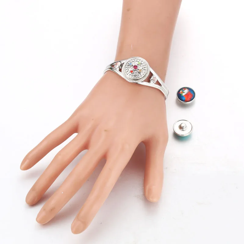 Женский винтажный браслет Boom Life золотистый с кристаллами в богемном стиле