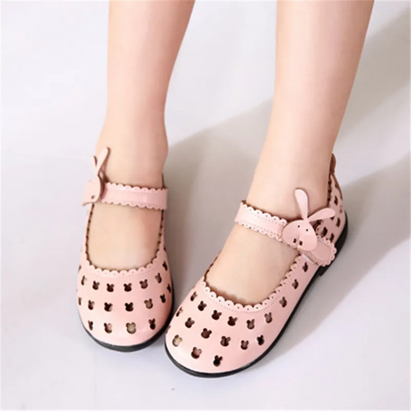 Лидер продаж детская обувь для девочек 2018 брендовая с вырезами милая дышащая