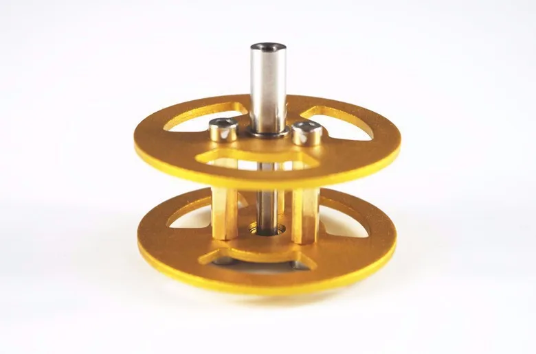 Цельнометаллическое колесо с подшипником из золотистого алюминиевого сплава