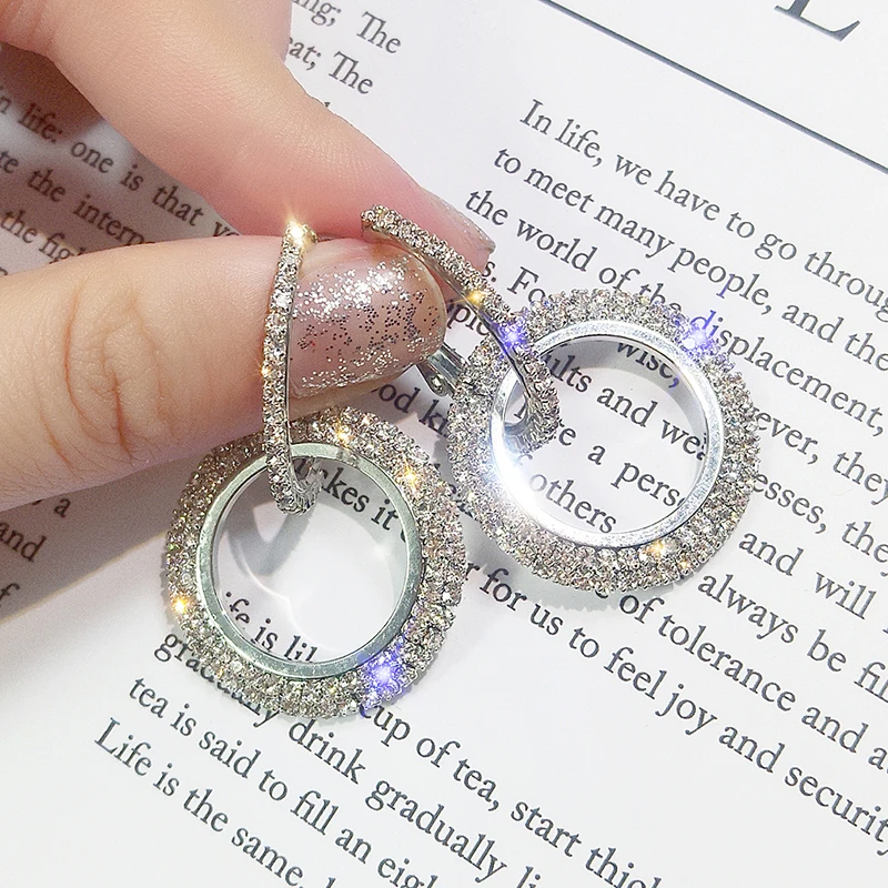 Новинка серьги Стразы из серебра 925 пробы с круглыми кристаллами от Swarovski