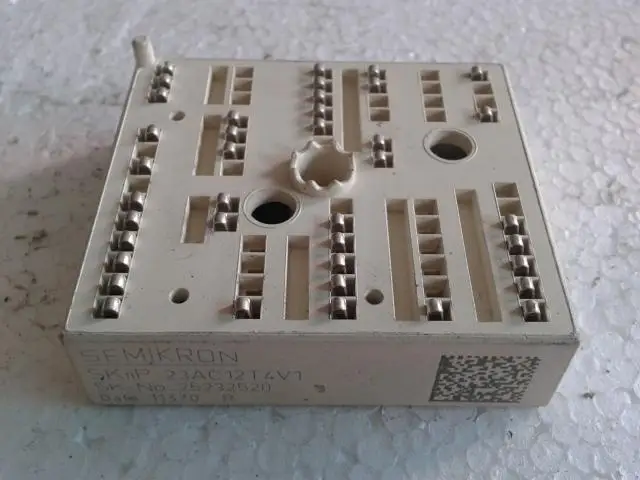 

Бесплатная доставка SKIIP23AC12T4V1 SKIIP23AC12T4V1