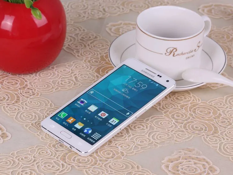 Разблокированный оригинальный Samsung Galaxy A3 A3000 A300F четырехъядерный процессор Android 4 5