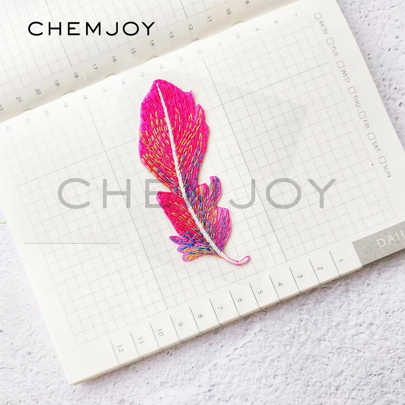 Adhesive Stick on Feather Patch for Women Clothes Cute Embroidery Appliques Stickers Can Stuck Without Ironing | Дом и сад