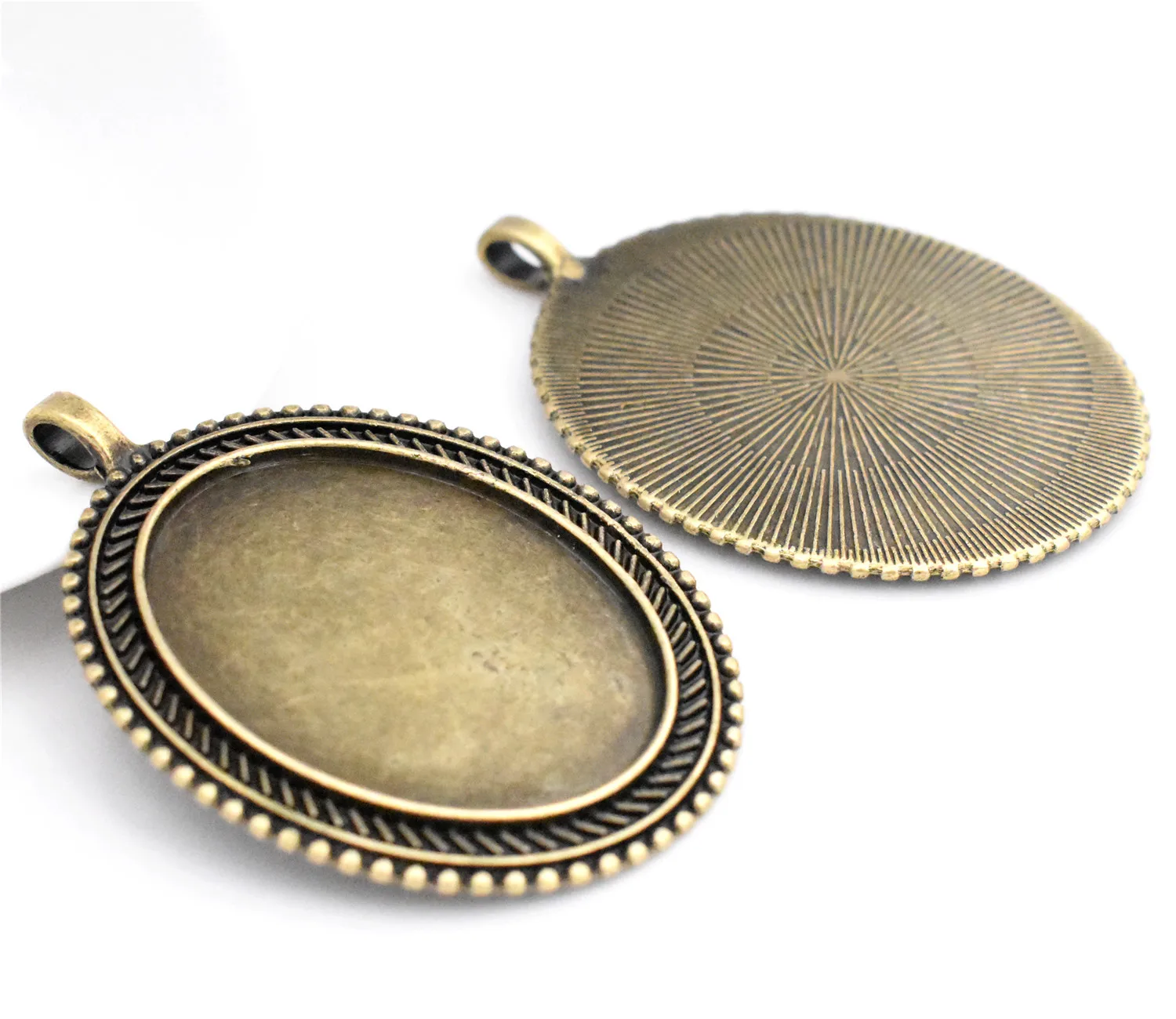 

New 4pcs 30x40mm Inner Size Antique Bronze Plated Simple Style Cabochon Base Cameo Setting Charms Pendant