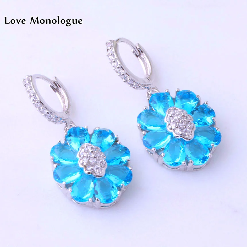 Женские серьги-подвески с кристаллами серебристого цвета | Украшения и