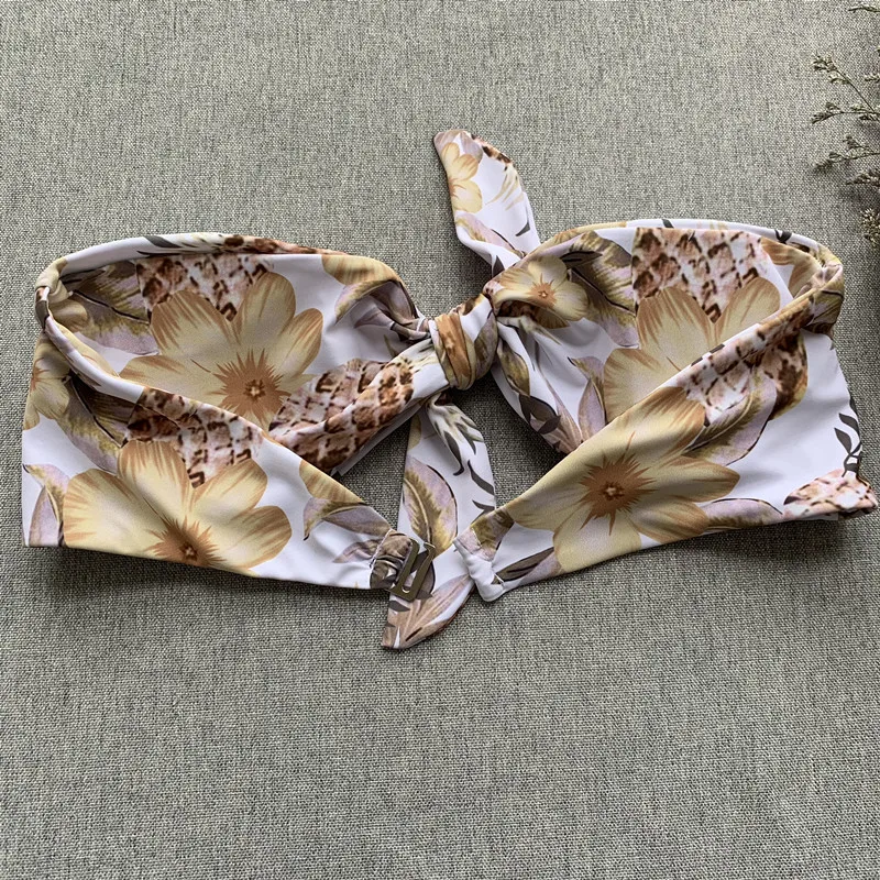 Женское бикини с пуш ап и оборками Раздельный купальник бандажным верхом для