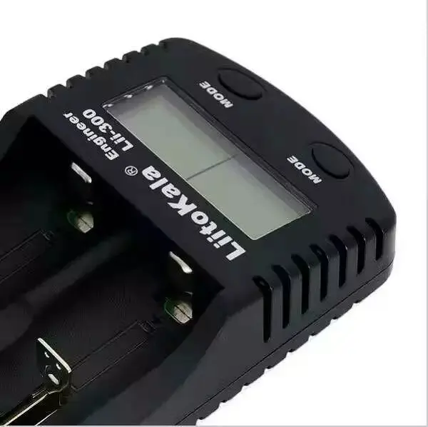 

Liitokala lii-300 LCD 18650/26650/18350/16340/AA/AAA 3.7V/1.2V Battery Charger with screen 5V 1A lii300