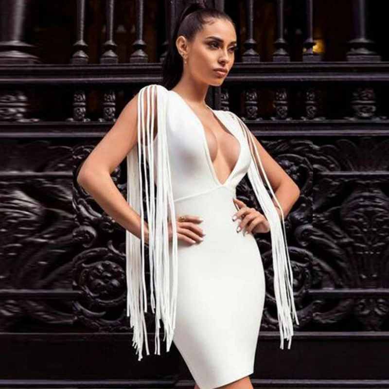 Женское облегающее платье Leger Babe белое Бандажное с кисточками и v образным