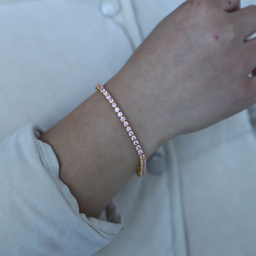 Женский теннисный браслет с красным фианитом и кристаллами граната розовым