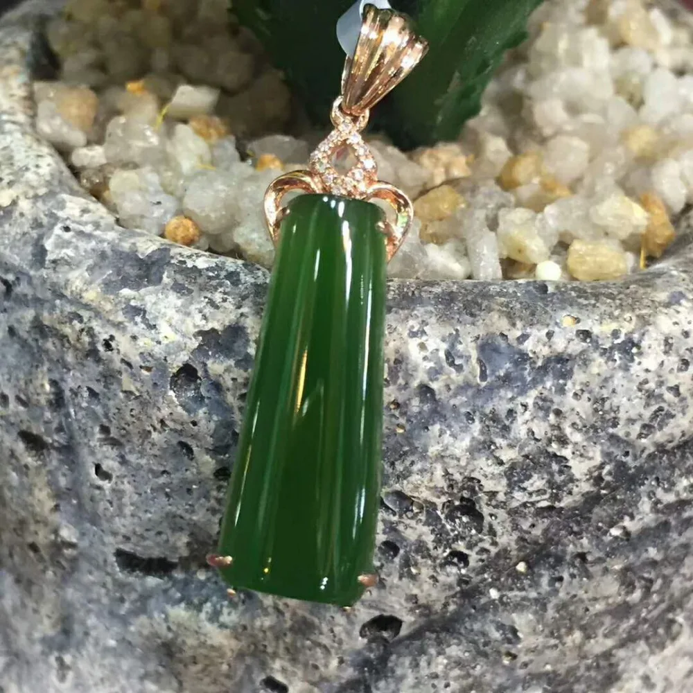 

18 karat gold inlaid jade drop and Hetian jade Jasper brand pendant, spinach green pendant hot boutique