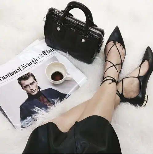 2016 Новый Острым Носом Балетки Сексуальная Сплошной Черный Лодыжки Ремень Мягкие