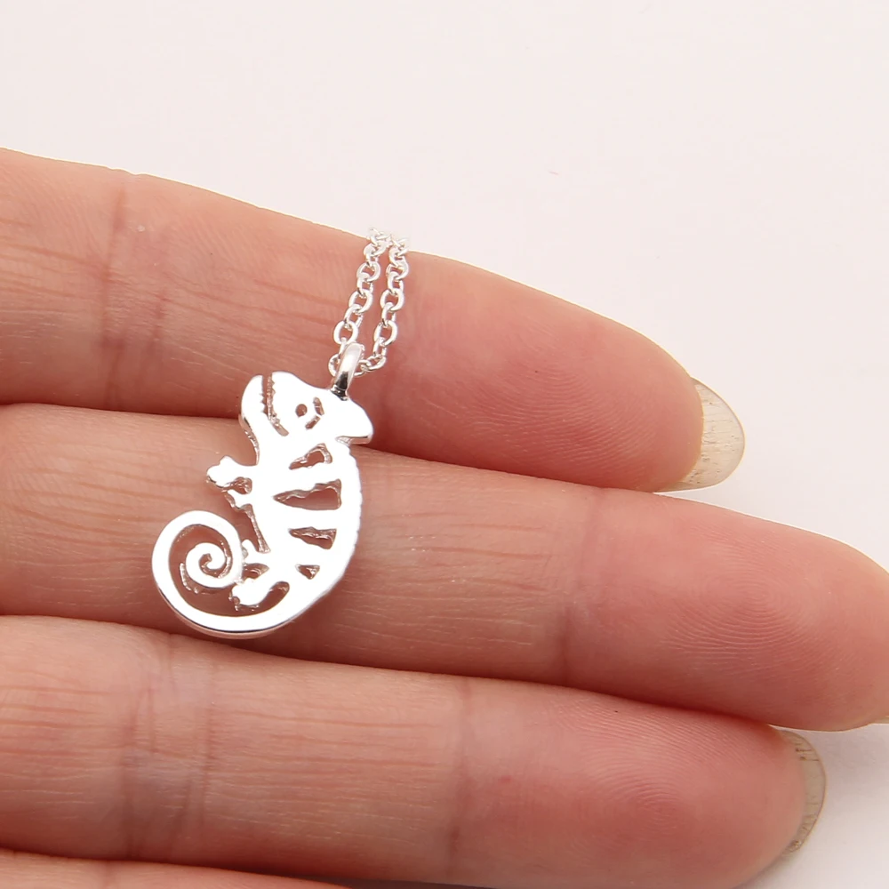 

Cute Chameleon Pendant Necklaces Stocking Stuffer Gold Choker Women Necklaces & Pendants Charms Christmas Gift