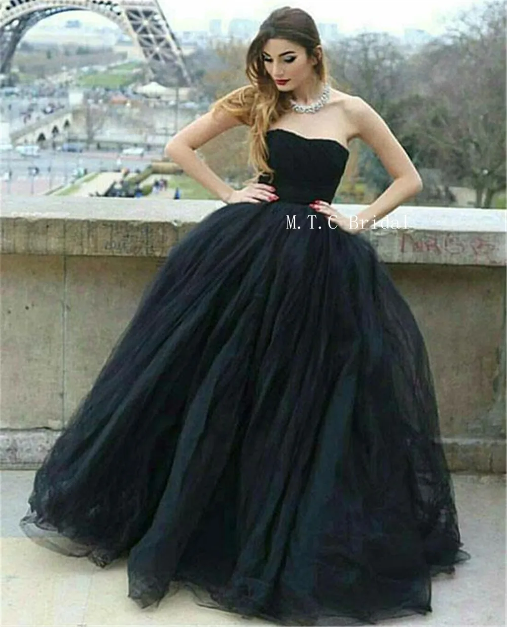 

High Quality Black Tulle Evening Dress Strapless Floor Length Simple Long Prom Gown 2019 Hot Selling Wedding Party Dresses Cheap