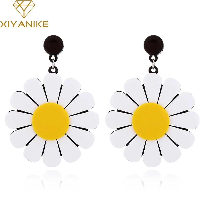 

XIYANIKE Women Acrylic Flower Sunflower Daisy Candy Color Exaggerated Lovely Big Drop Earrings Summer style Beach Vacation E1850
