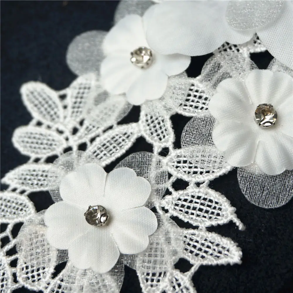 2PCS White 3D Flowers Rhinestones Appliques Embroidered Wedding Gown Trims Fabric Collar Mesh Sew On Patches For Dress DIY Decor