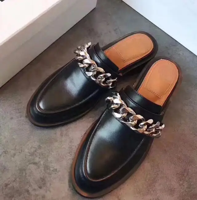 Модные шлепанцы с металлической цепочкой Женские кожаные туфли на квадратном