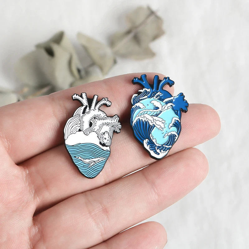 

New Ocean Heart Pins Medical Anatomy Blue Sea Brooch Heart Neurology Pins for Doctors and Nurses Lapel Pin Bags Badge Gifts