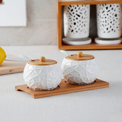 2 pcs in 1 Птичье гнездо дизайн сахарница домашняя кухня Ceramica для соли и специй горшок банки для специй с ложками - Цвет: 2 pcs in 1