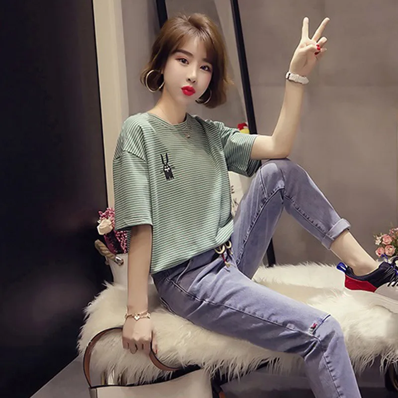 

2018 summer new loose short sleeved T-shirt, women's half sleeved striped T-Shirt Top