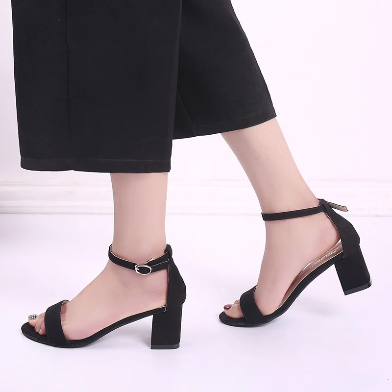 2018 г. летняя новая Корейская версия с босоножками замшевые женские туфли