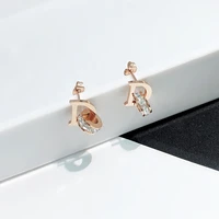yun ruo 2018 new arrival fashion d letter zircon stud earring rose gold color woman gift titanium steel fine jewelry never fade
