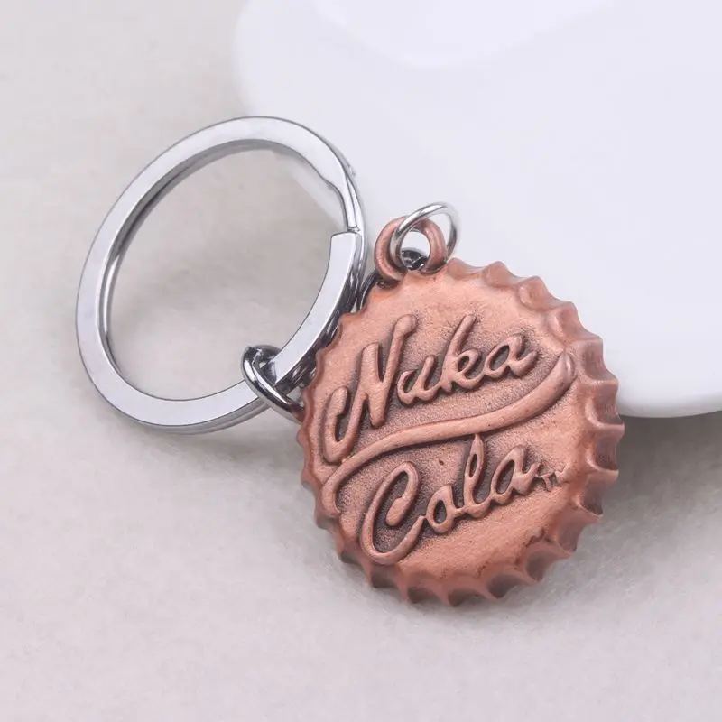 Серия игр Nuka Cola, красный брелок, персональный автомобильный брелок, брелок для бутылки, брелок для женщин и мужчин, уникальный подарок на день Святого Валентина - Цвет: Белый