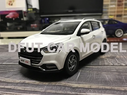 Литой 1:18 JAC S2 литой автомобиль модель игрушки для детей рождественские подарки коллекция оригинальная коробка для детей - Цвет: 1