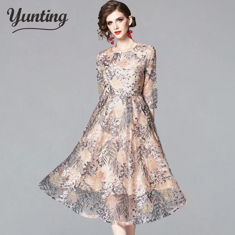 Женское платье с цветочным принтом элегантное модельное в стиле High Street круглым