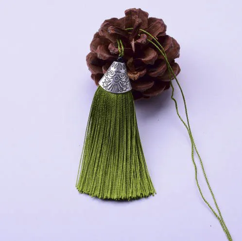 Olive green 10 шт./лот 8 см шелковые кисточки с серебряными колпачками декоративные кисточки Подвески DIY серьги Шарм для изготовления ювелирных изделий Висячие аксессуары - Цвет: Olive green