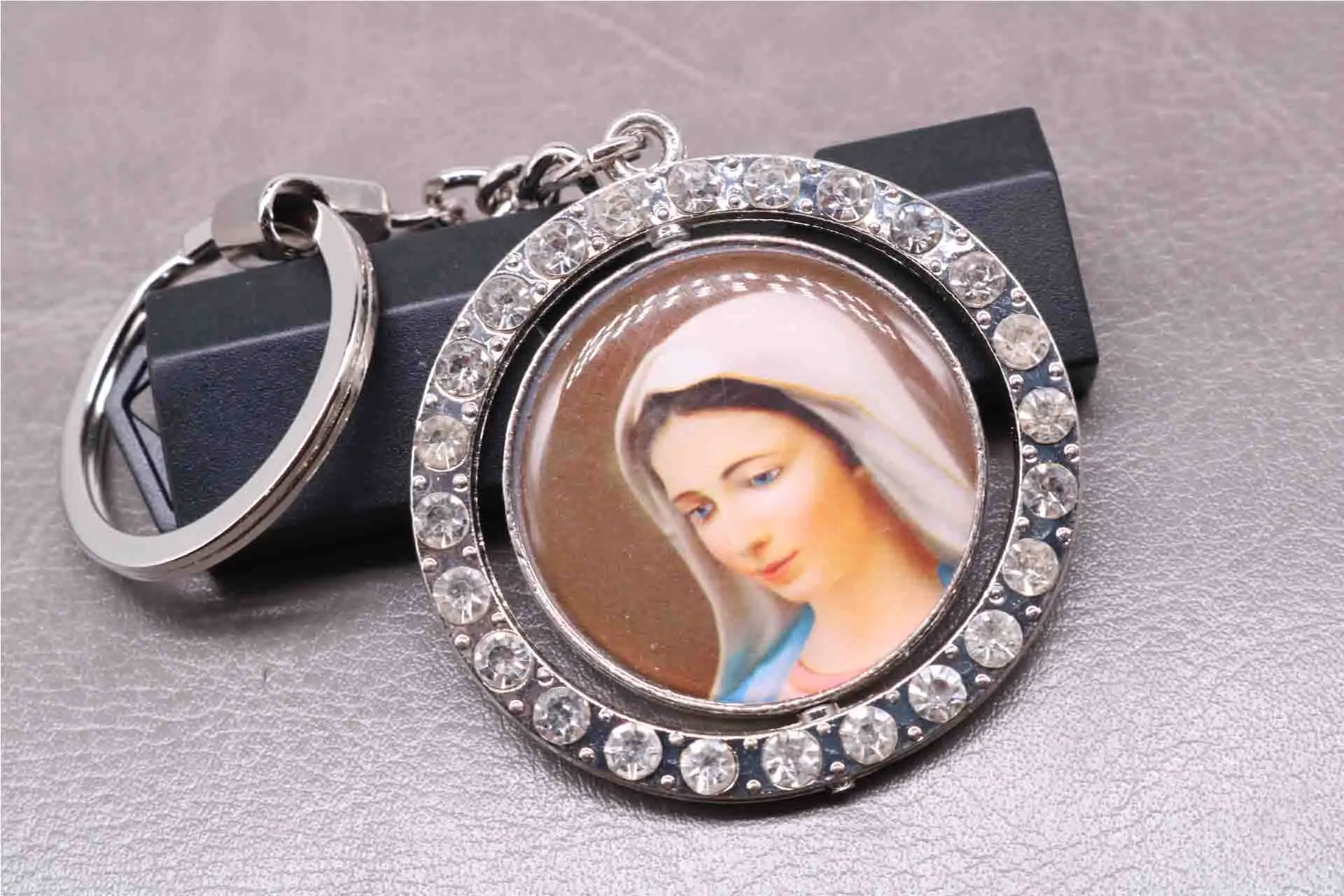 Брелок с вращающейся цепочкой для ключей Christ Jesus