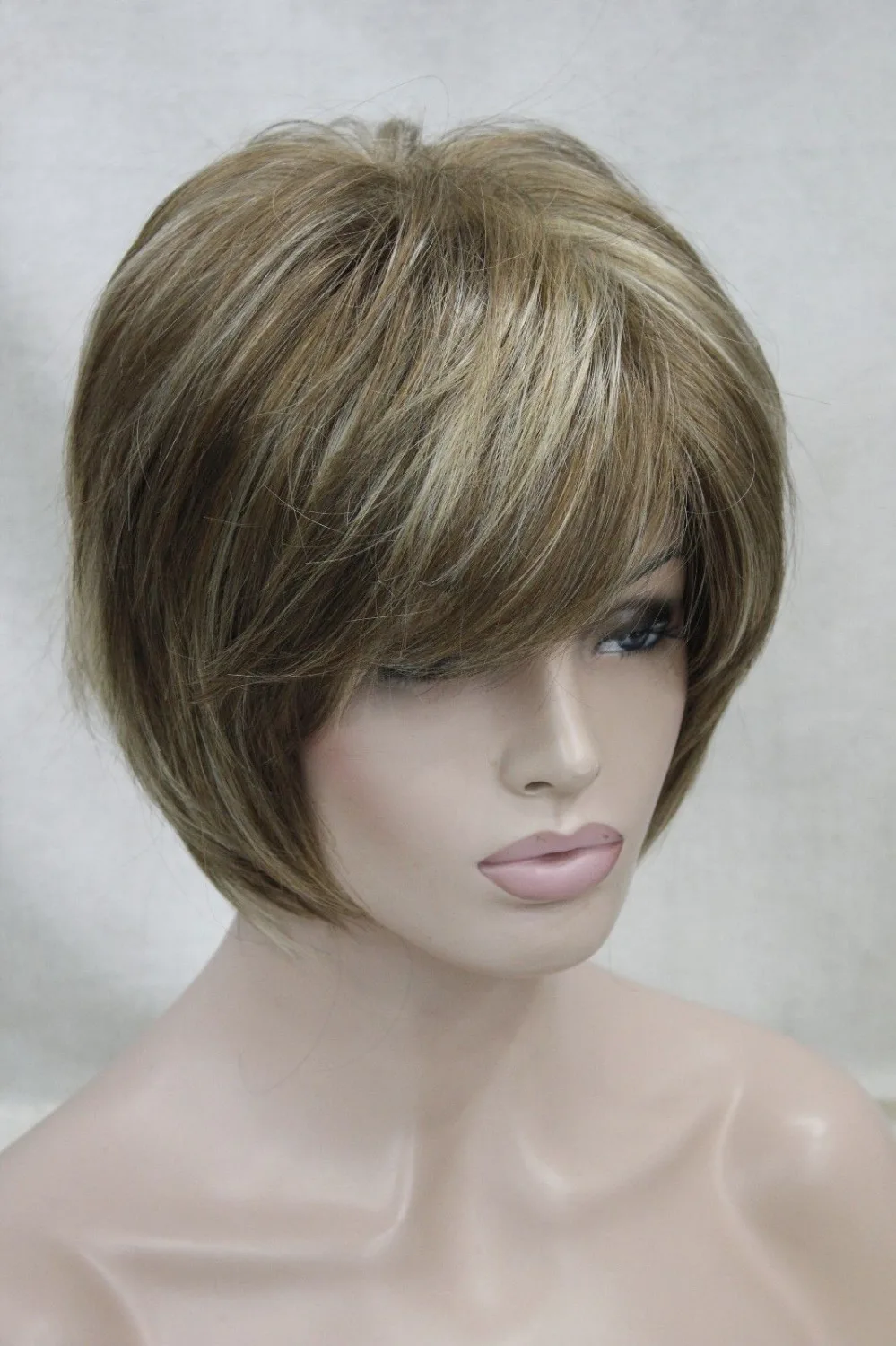 Wholesale discount 004282 new charming light brown with blonde highlight women's short straight wig |