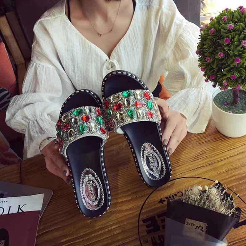 Женские шлепанцы со стразами сандалии на танкетке и высоком каблуке модель b122